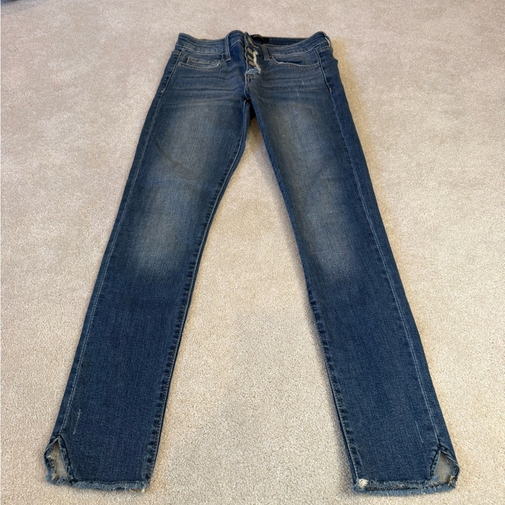 Vervet Blue Denim Distressed Jeans Size 25